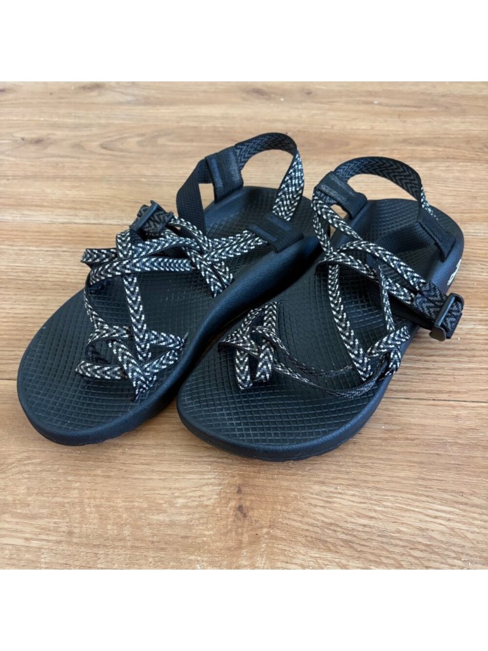 Chaco ZX/2 Classic Cloud Dual Strap Hiking Sandals Black White Women’s Sz 8